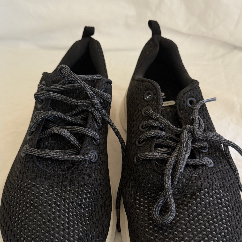 Athletic Works Men's Black Knit Athletic Shoes